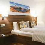فندق Roemerhof 3*